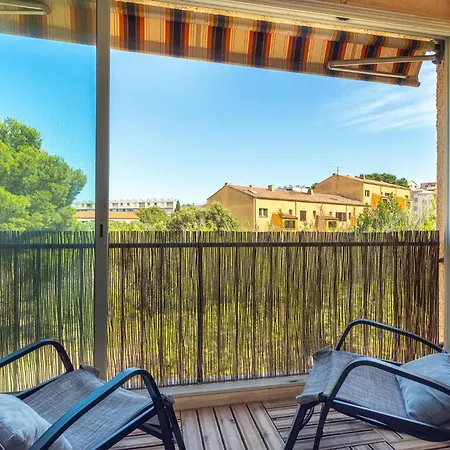 Le Dauphin-2 By Interhome